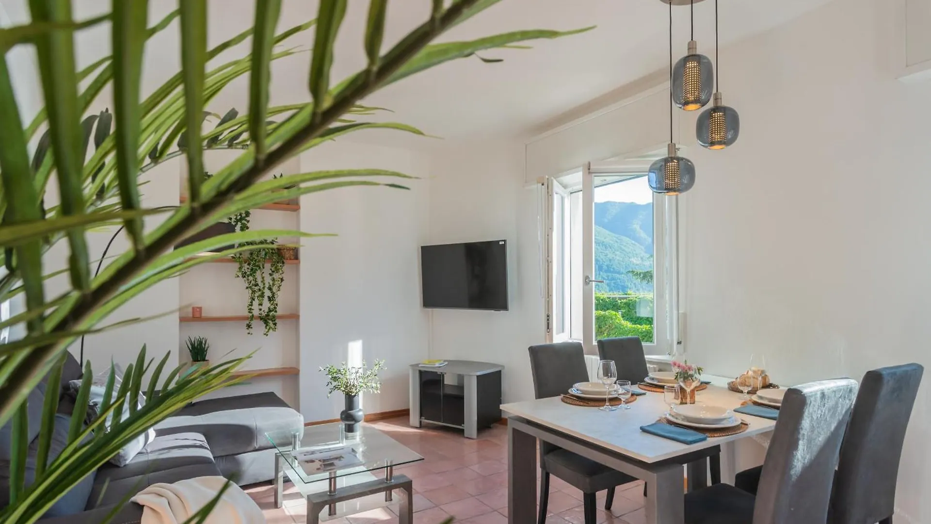 The Secret Lake View By Rent All Como Pognana Lario アパート